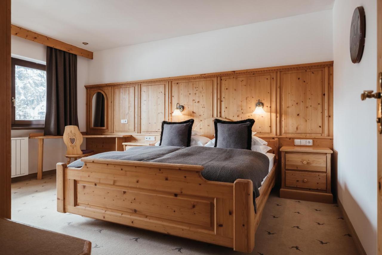 Hotel Kolfuschgerhof Mountain 4*