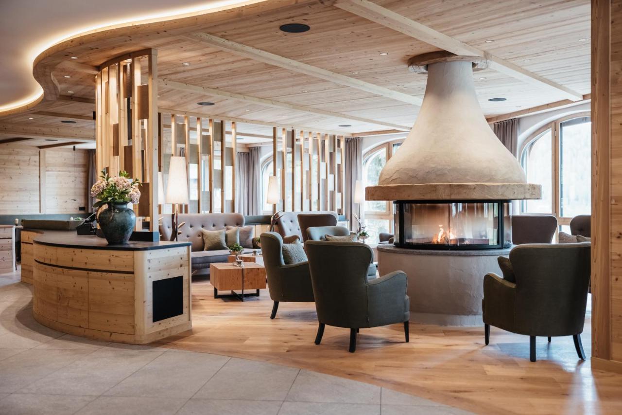 Hotel Kolfuschgerhof Mountain