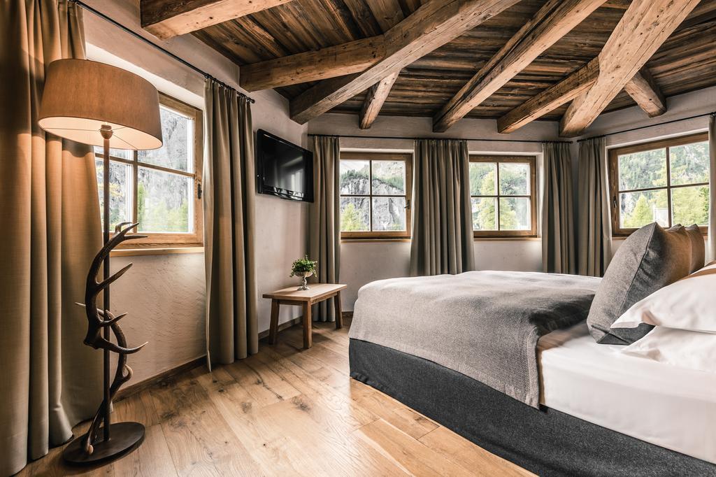 Hotel Kolfuschgerhof Mountain Colfosco