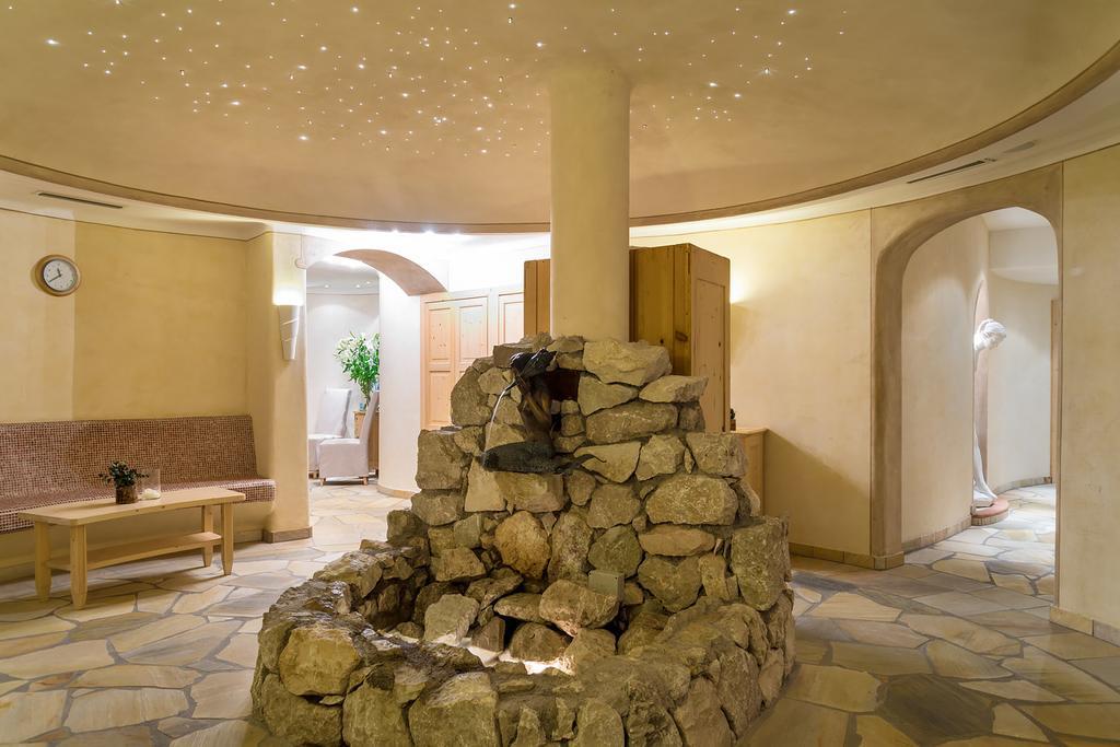 Hotel Kolfuschgerhof Mountain Colfosco